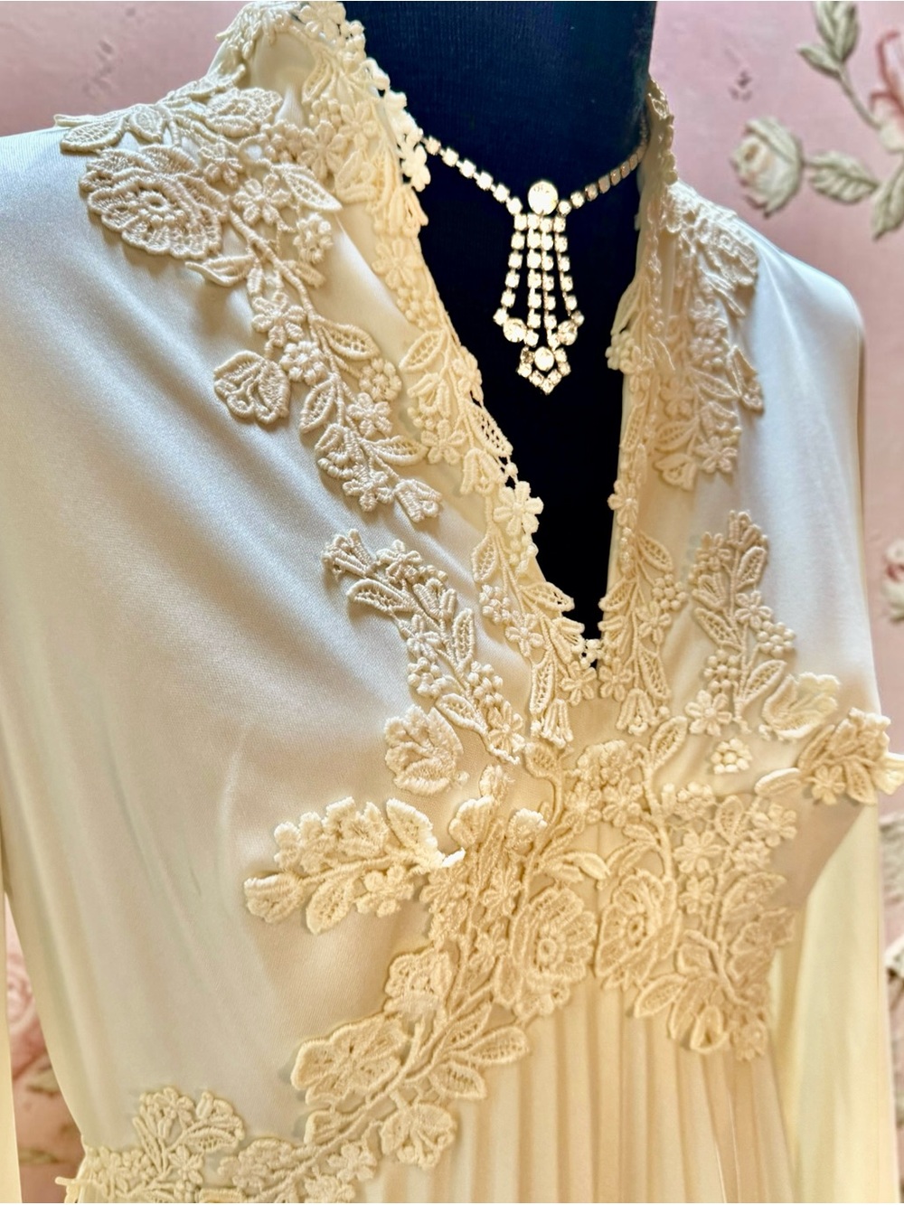 Vintage 70’s boho Cottagecore pleated deep V neckline chiffon wedding dress